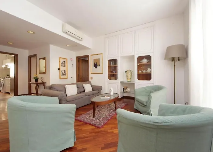 Bianca Colosseum - 3br Apartment Rome