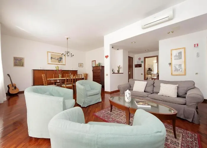 דירה Bianca Colosseum - 3br רומא