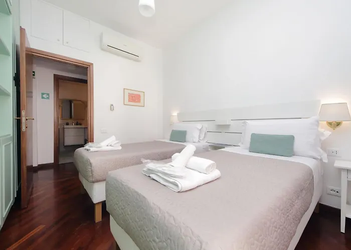 Bianca Colosseum - 3br